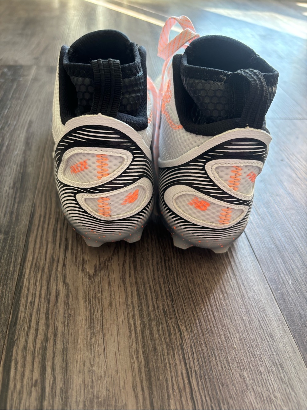 New Balance Lacrosse Cleats - Picture 5 of 7